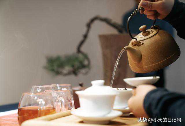 喝了这么多年的茶，你知道喝茶的好处和坏处吗?