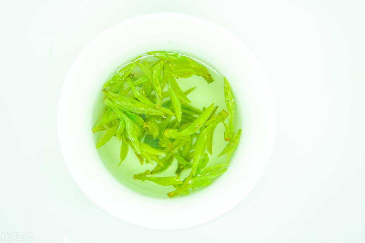 明前龙井茶，凭啥贵？