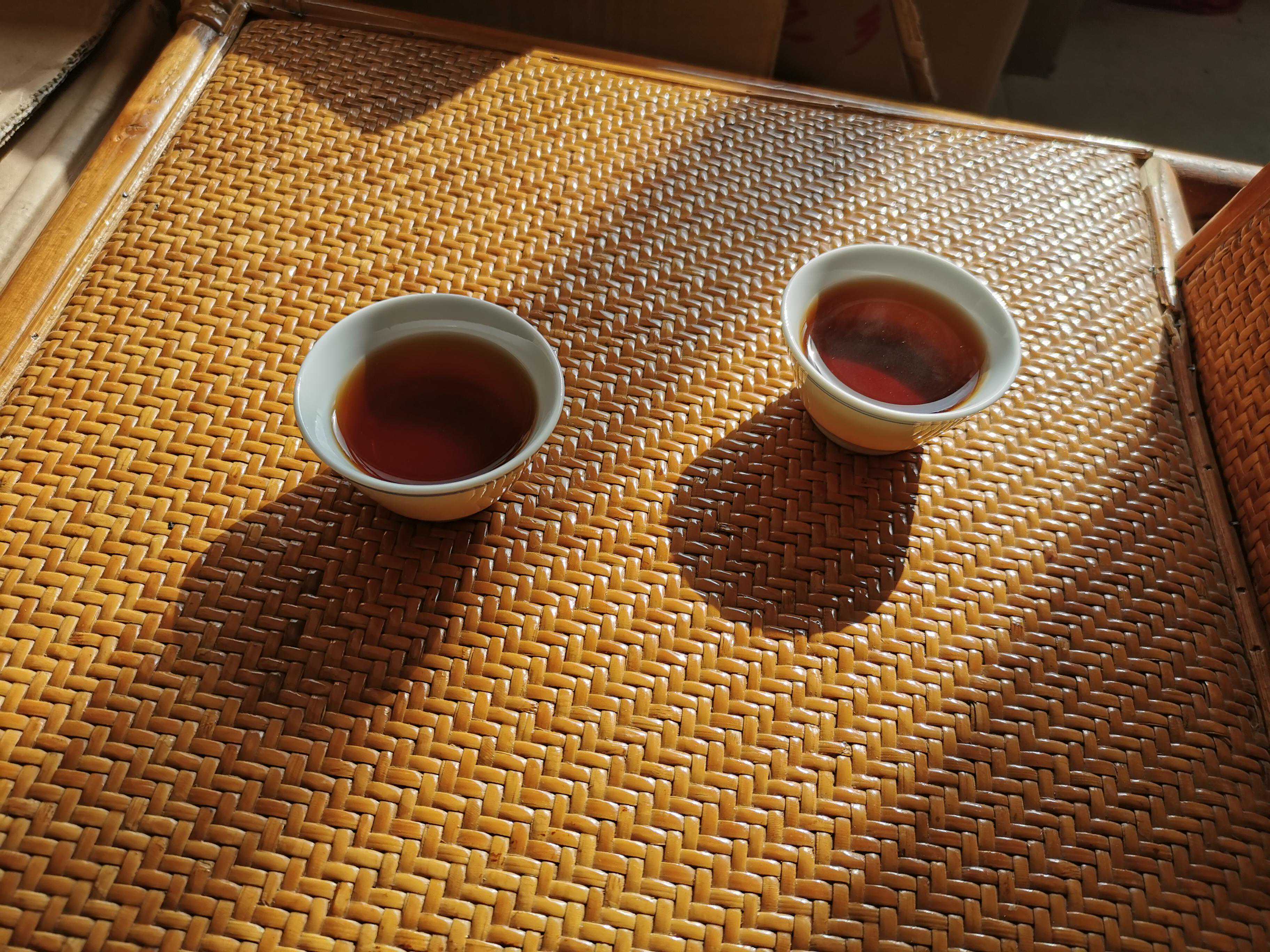 普洱茶是属于红茶还是绿茶？别笑，这是个问题