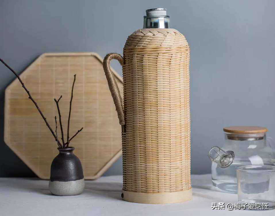 保存茶叶，最忌直接放冰箱？学会这3招，放多久都甘甜醇香