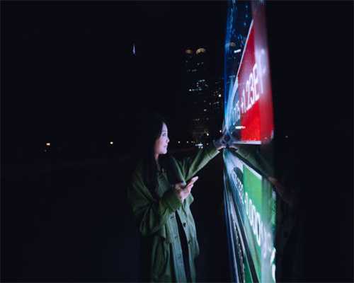 周末“七杯茶”｜1984年的广州，标签反噬的道德陷阱、警惕“草莓族”……